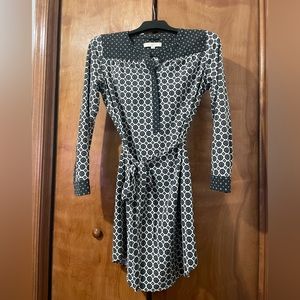 LOFT Grey & White Mixed Diamond/Medallion Print Dress